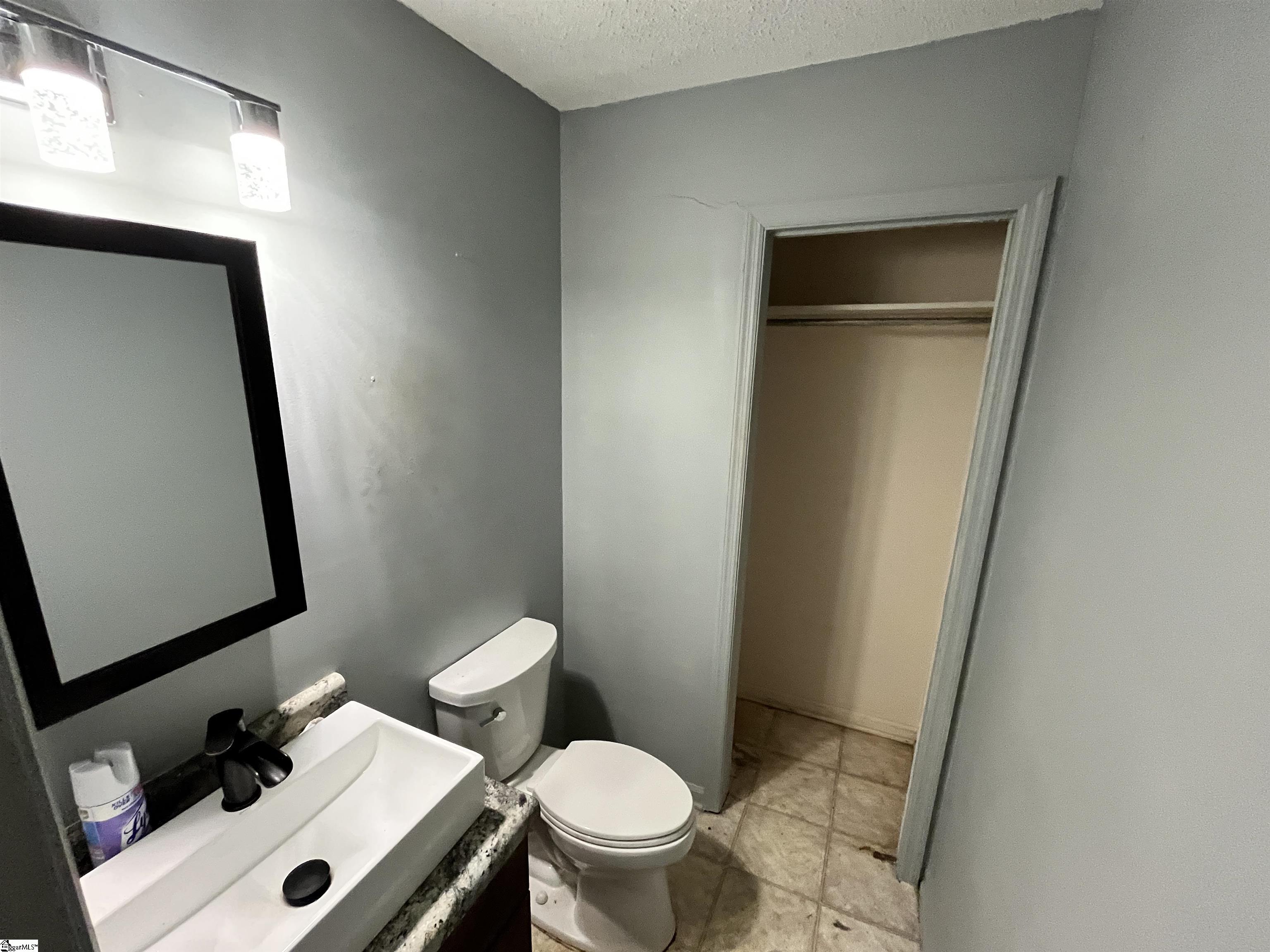 208 Baldwin Circle Clinton, SC 29325 - Photo 17 of 26 Half Bath in master bredroom