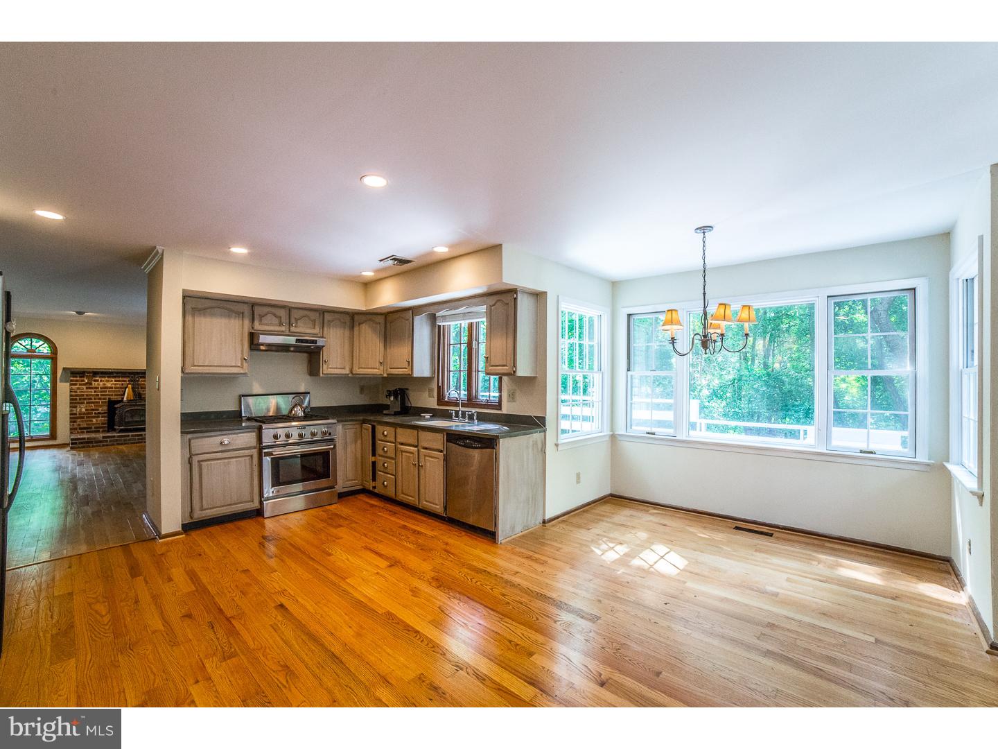 6274 Ingham Road New Hope, PA 18938 - Photo 7 of 25 Gallery Image 7