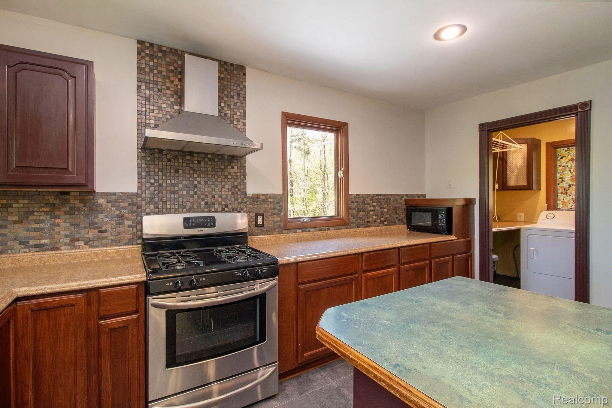 3805 Drahner Road Oxford, MI 48370 - Photo 6 of 32 NDpE2cbA.jpeg