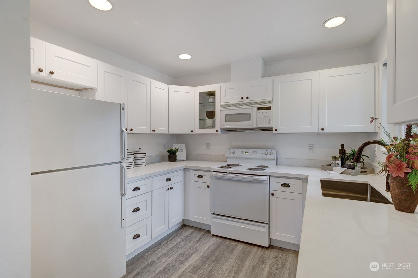 8629 240th Street Southwest, Unit C2 Edmonds, WA 98026 - Photo 14 of 39 Gallery Image 14