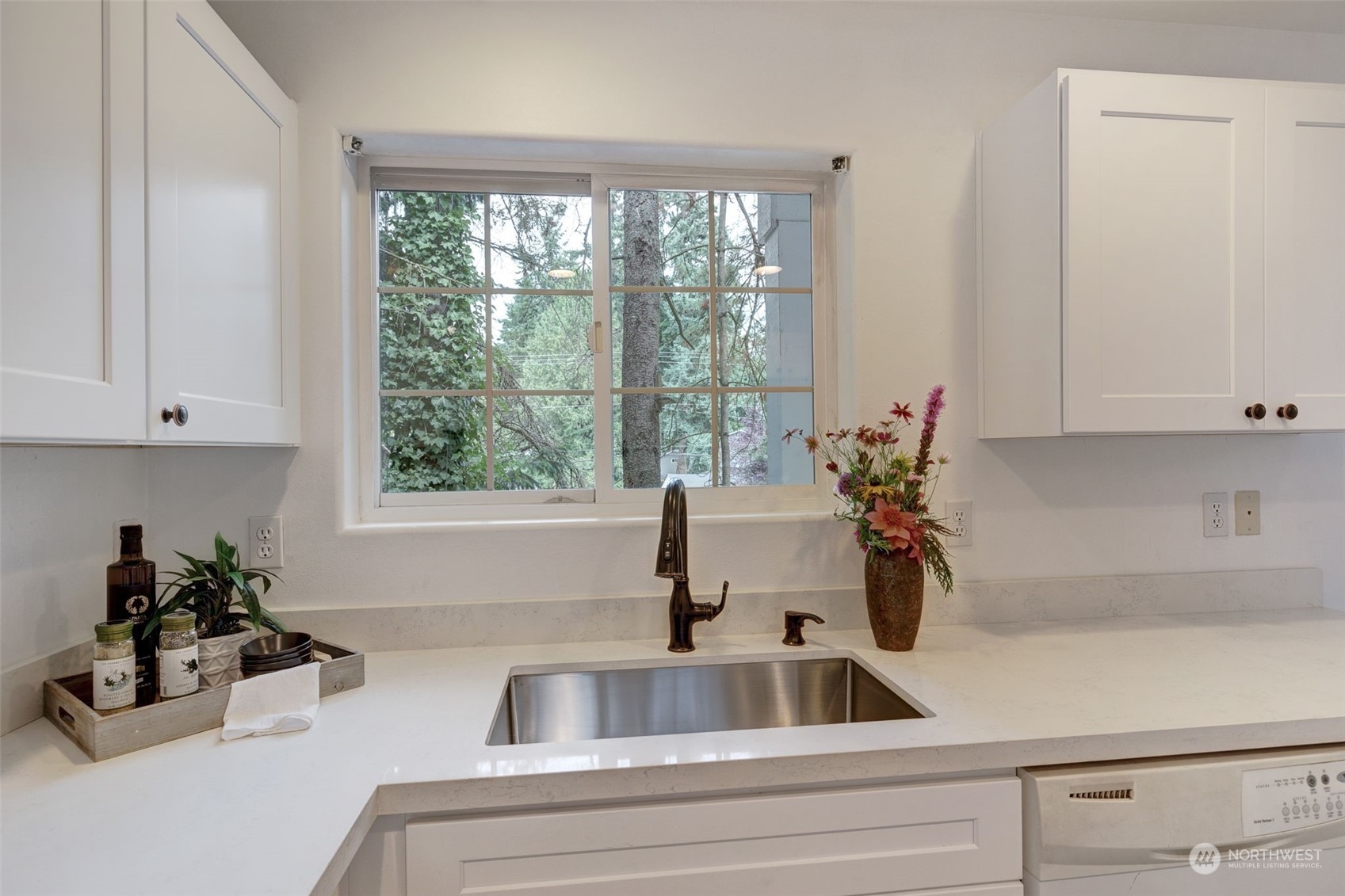 8629 240th Street Southwest, Unit C2 Edmonds, WA 98026 - Photo 16 of 39 Gallery Image 16