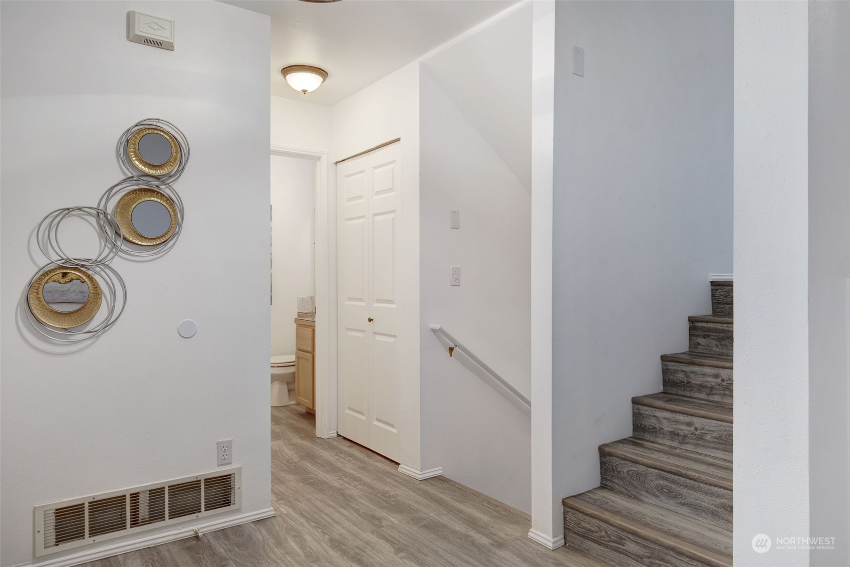 8629 240th Street Southwest, Unit C2 Edmonds, WA 98026 - Photo 10 of 39 Gallery Image 10