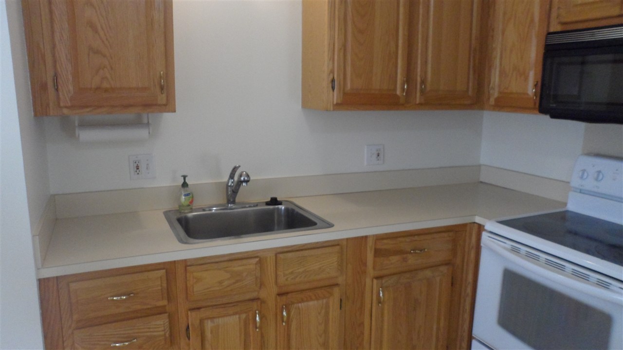 29390 Hoover Road Warren, MI 48093 - Photo 13 of 34 31286812-12.JPG