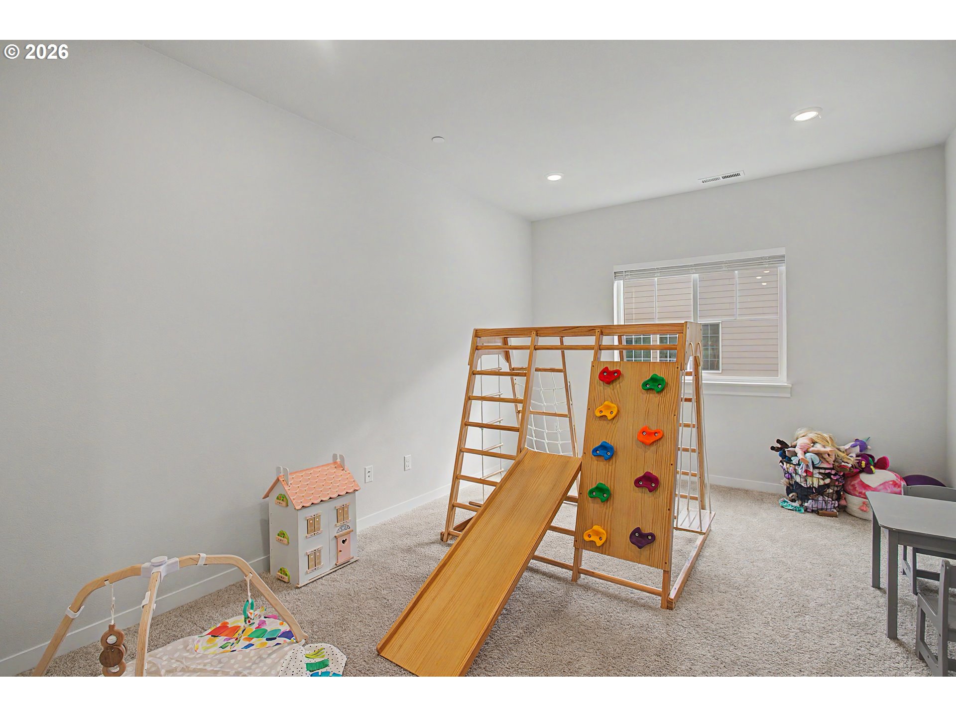 11000 Southwest Verdun Loop Wilsonville, OR 97070 - Photo 25 of 42 Family Room