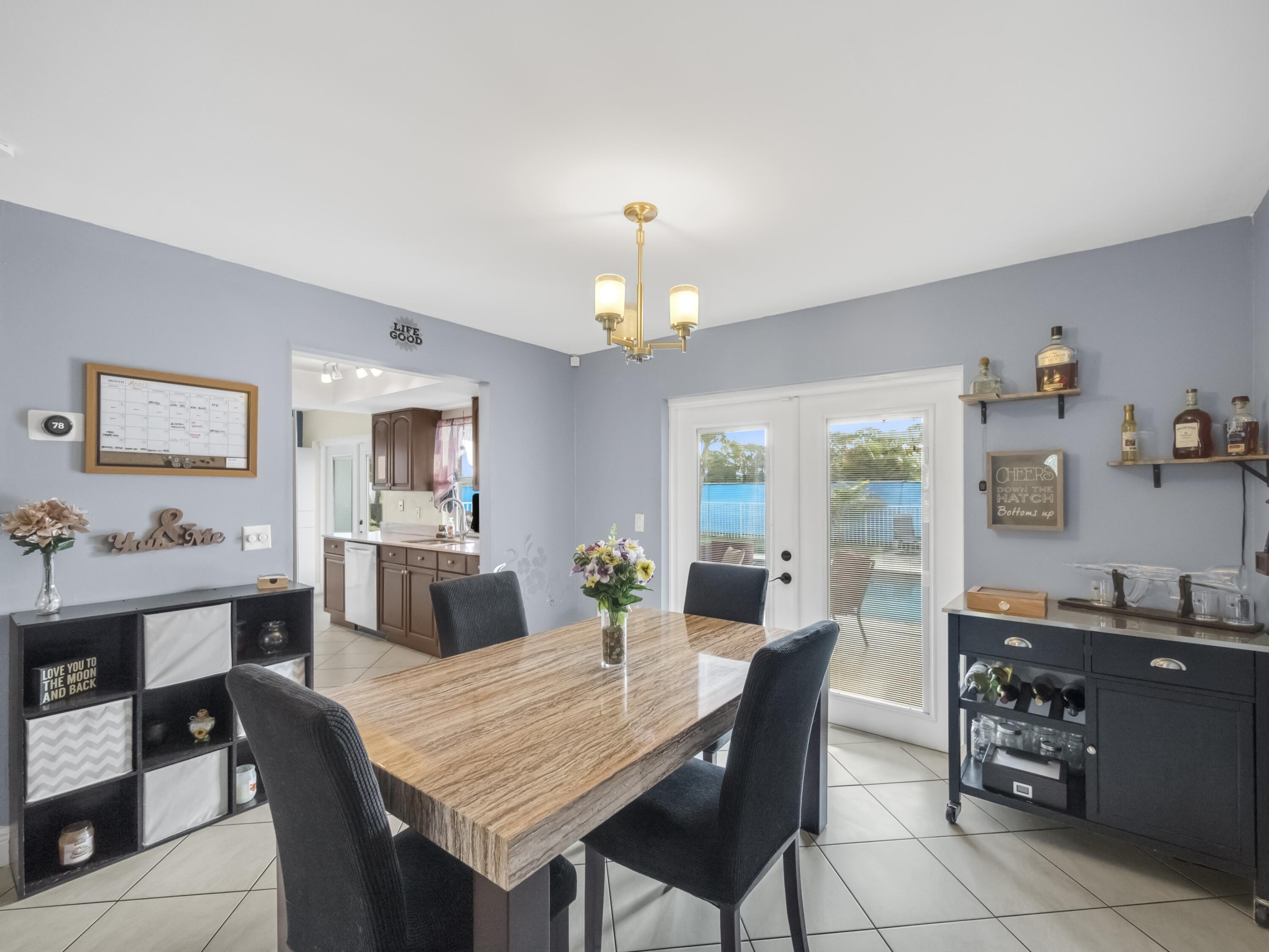 22422 Southwest 65th Avenue Boca Raton, FL 33428 - Photo 4 of 13 004