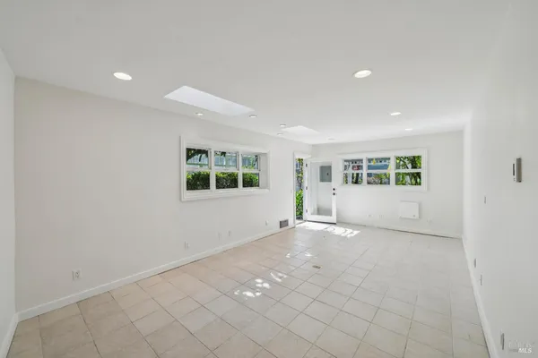 $1,695,000 | 102 F Street, San Rafael, CA 94901