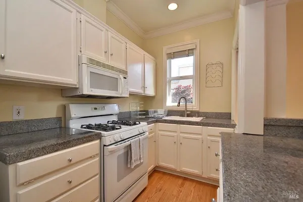 $1,695,000 | 102 F Street, San Rafael, CA 94901