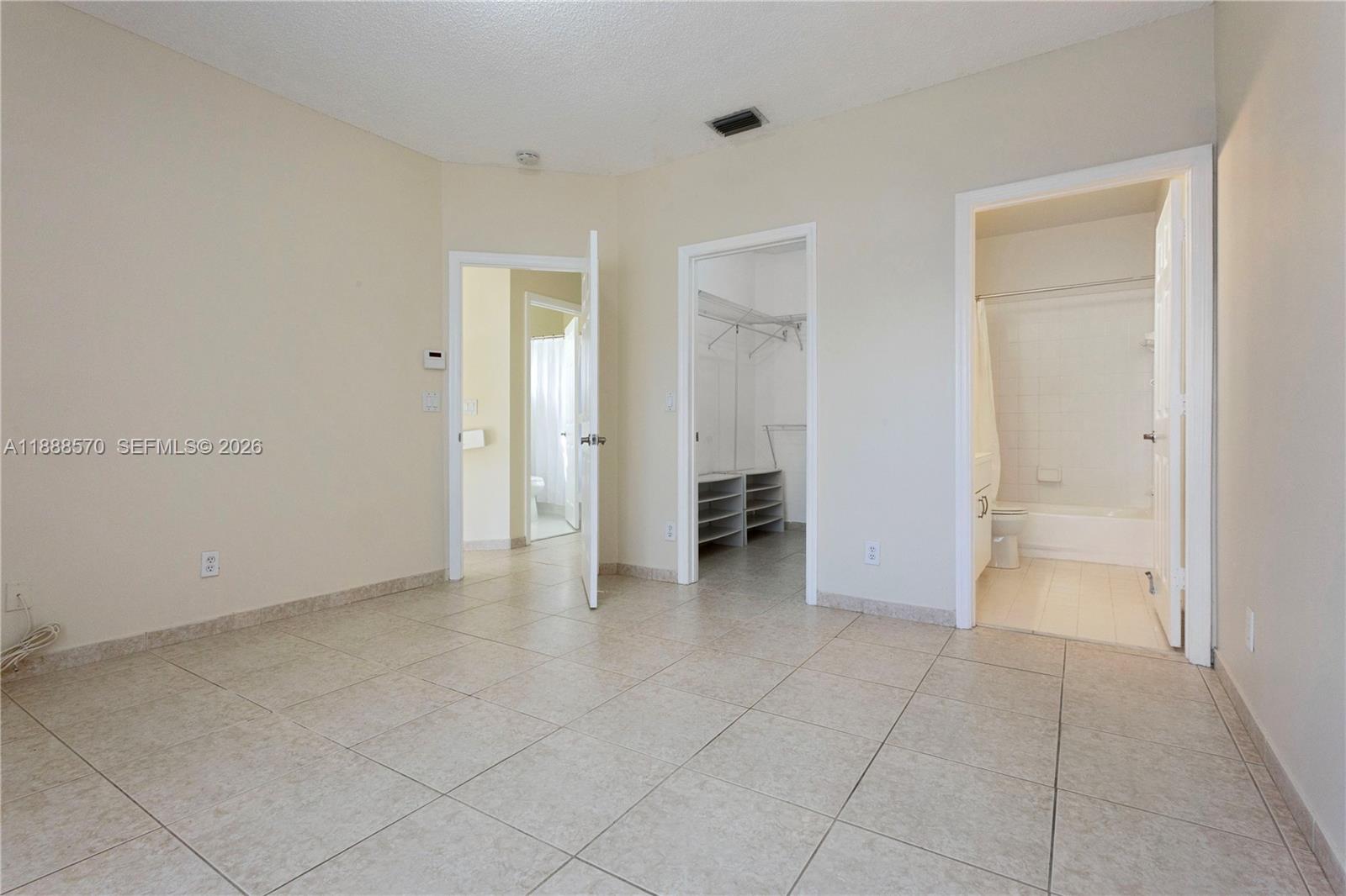 16111 Emerald Cove Road, Unit 16111 Weston, FL 33331 - Photo 16 of 38