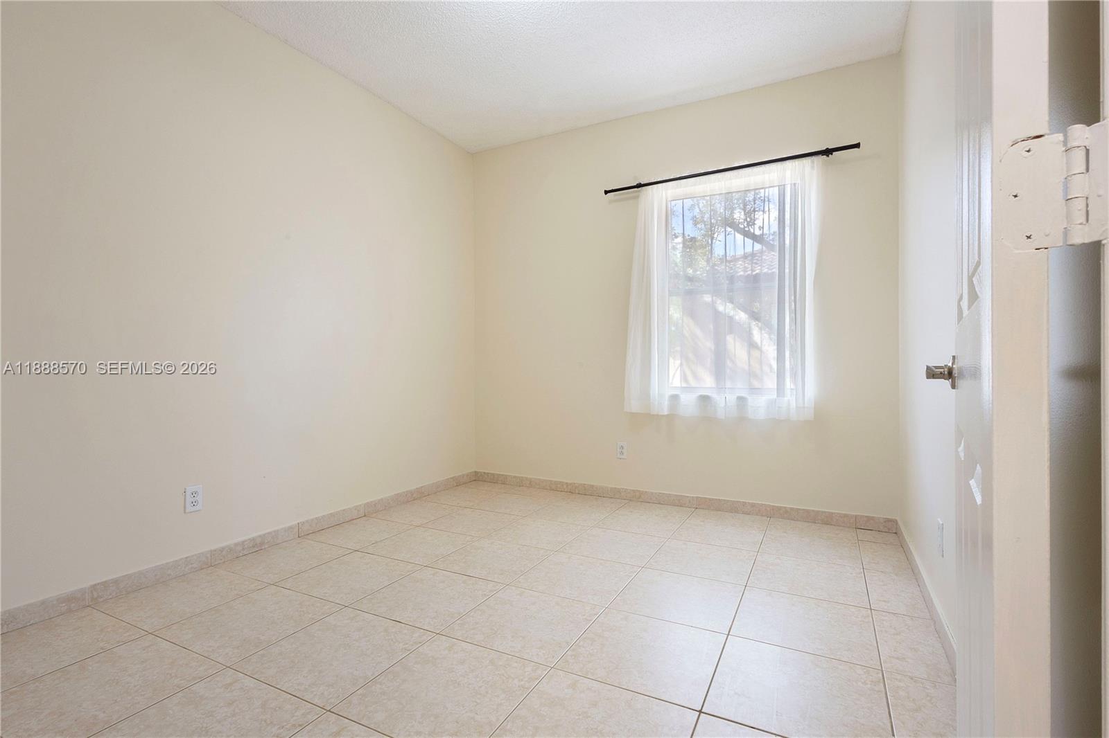 16111 Emerald Cove Road, Unit 16111 Weston, FL 33331 - Photo 19 of 38