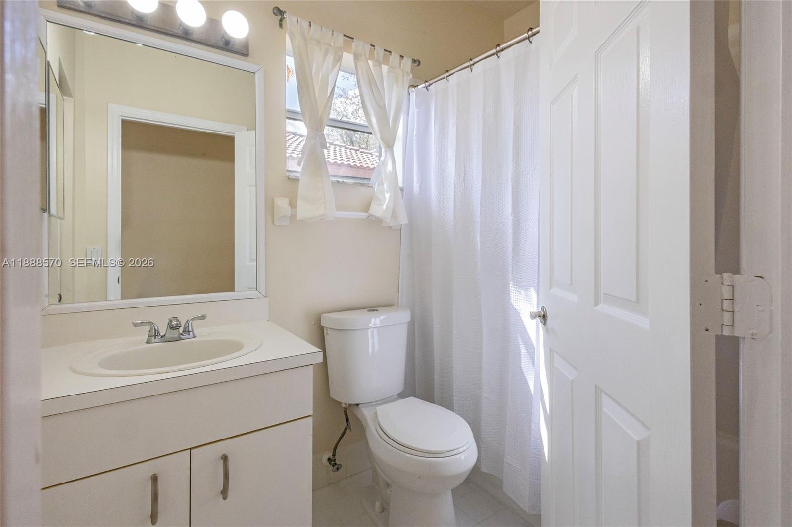 16111 Emerald Cove Road, Unit 16111 Weston, FL 33331 - Photo 20 of 38