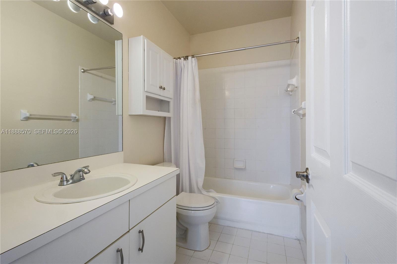 16111 Emerald Cove Road, Unit 16111 Weston, FL 33331 - Photo 23 of 38