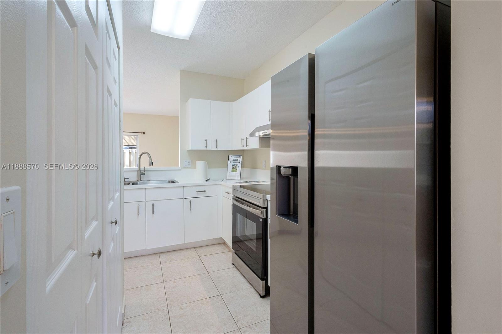 16111 Emerald Cove Road, Unit 16111 Weston, FL 33331 - Photo 26 of 38