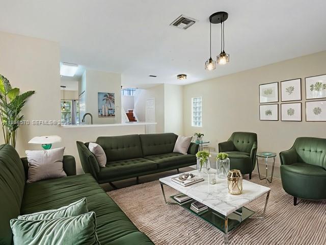 16111 Emerald Cove Road, Unit 16111 Weston, FL 33331 - Photo 33 of 38