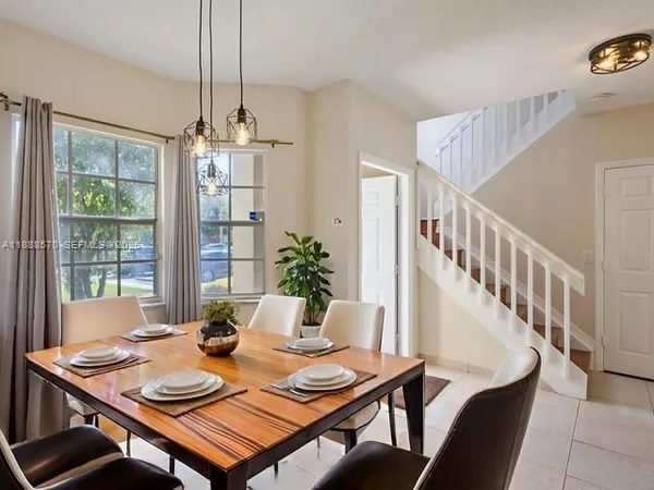 $3,100 | 16111 Emerald Cove Road, Unit 16111, Weston, FL 33331