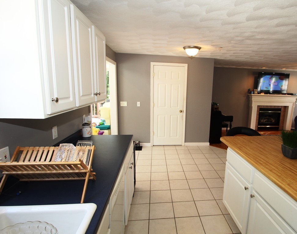 3 Rocky Road Dracut, MA 01826 - Photo 18 of 30 Gallery Image 18