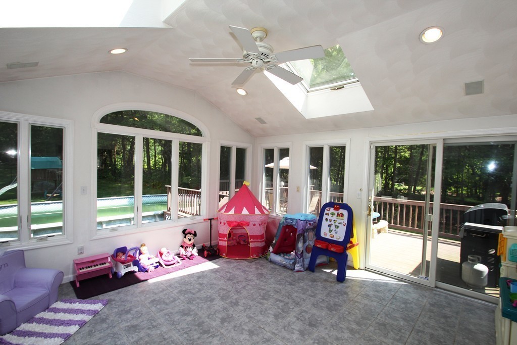 3 Rocky Road Dracut, MA 01826 - Photo 21 of 30 Gallery Image 21