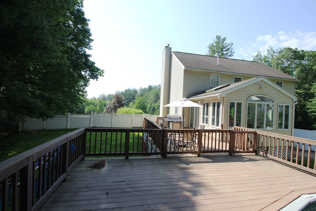 3 Rocky Road Dracut, MA 01826 - Photo 7 of 30 Gallery Image 7