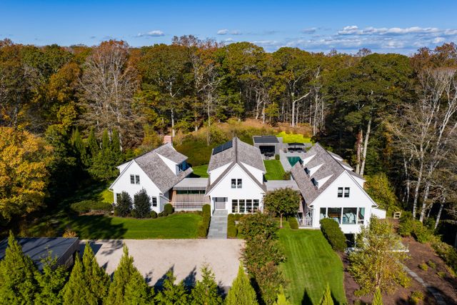 $9,995,000 | 7 Ashwood Court, Amagansett, NY 11930