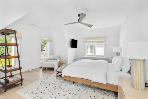 $9,995,000 | 7 Ashwood Court, Amagansett, NY 11930