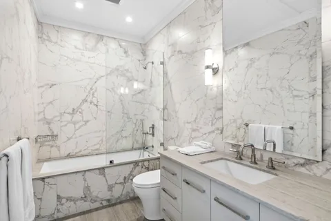 $9,995,000 | 7 Ashwood Court, Amagansett, NY 11930