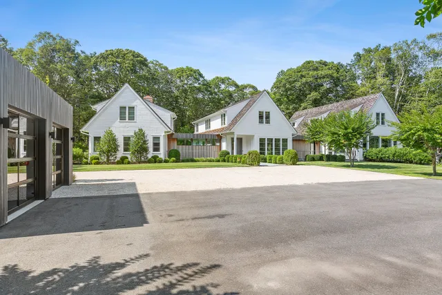 $9,995,000 | 7 Ashwood Court, Amagansett, NY 11930
