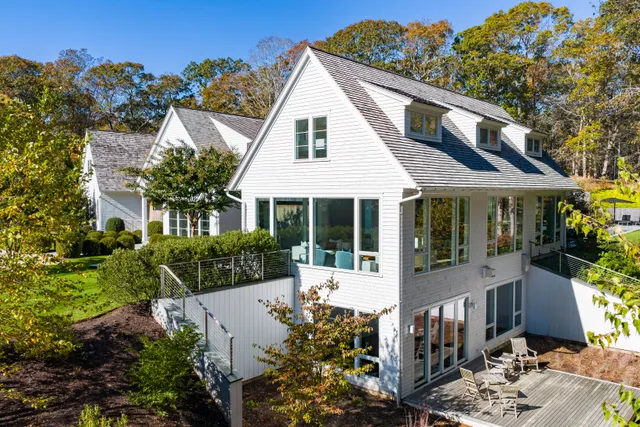 $9,995,000 | 7 Ashwood Court, Amagansett, NY 11930