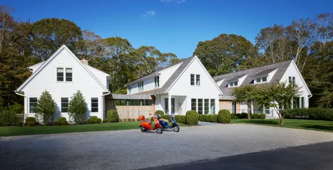 $9,995,000 | 7 Ashwood Court, Amagansett, NY 11930
