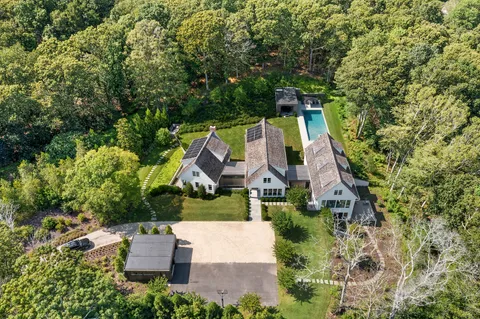 $9,995,000 | 7 Ashwood Court, Amagansett, NY 11930