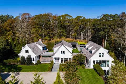$9,995,000 | 7 Ashwood Court, Amagansett, NY 11930