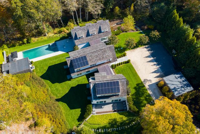 $9,995,000 | 7 Ashwood Court, Amagansett, NY 11930