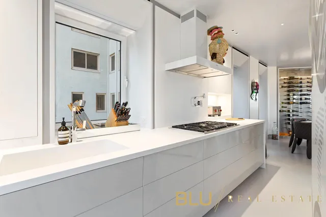 $24,000,000 | 106 Central Park South, Unit 21AE | Central Park South