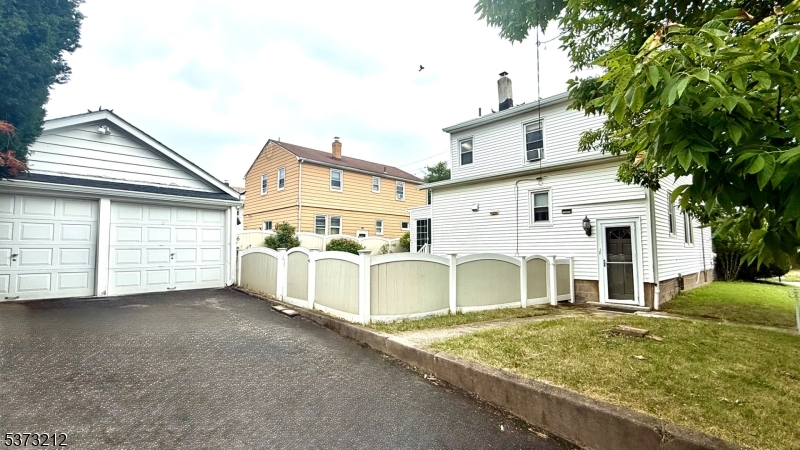 10-05 Berdan Avenue Fair Lawn, NJ 07410 - Photo 21 of 27