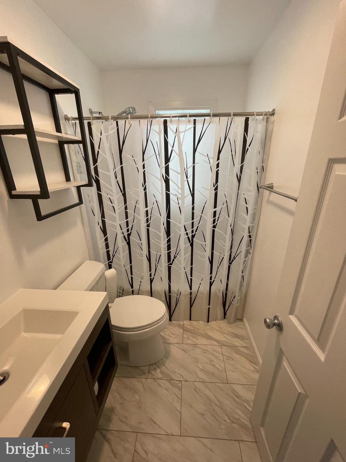 370 Stillwater Road Baltimore, MD 21221 - Photo 6 of 8 Bathroom