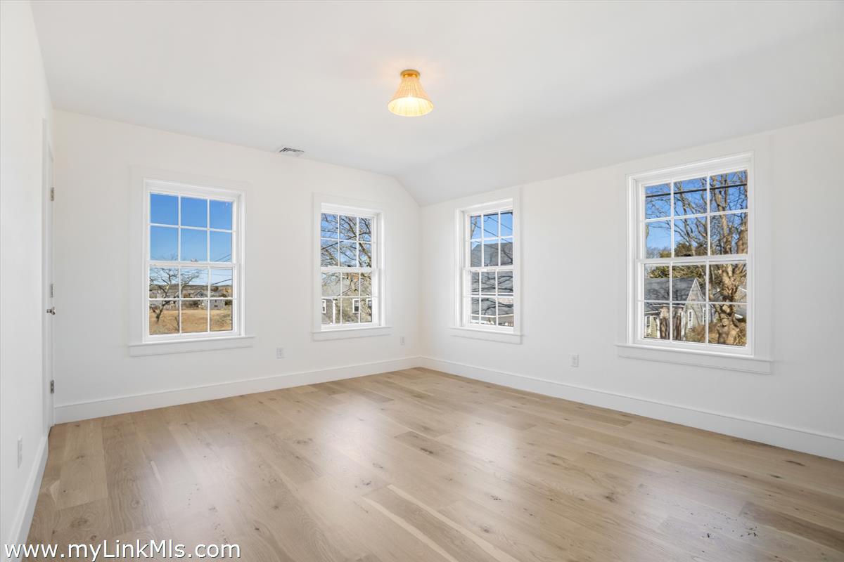 22 Vestal Street Nantucket, MA 02554 - Photo 33 of 43