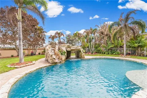 $625,000 | 1120 Amethyst Drive Southwest, Vero Beach, FL 32968