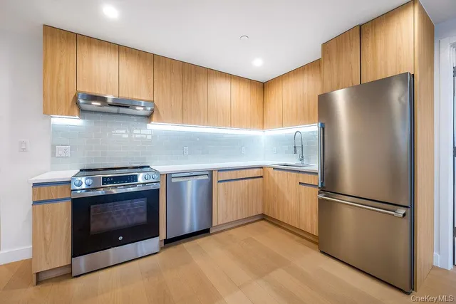 $982,650 | 150-02 Northern Boulevard, Unit 3B | Murray Hill - Flushing