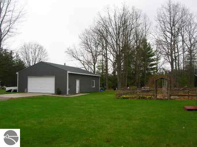 5307 Hodge Road Kingsley, MI 49649 - Photo 2 of 4 1678514-1.JPG