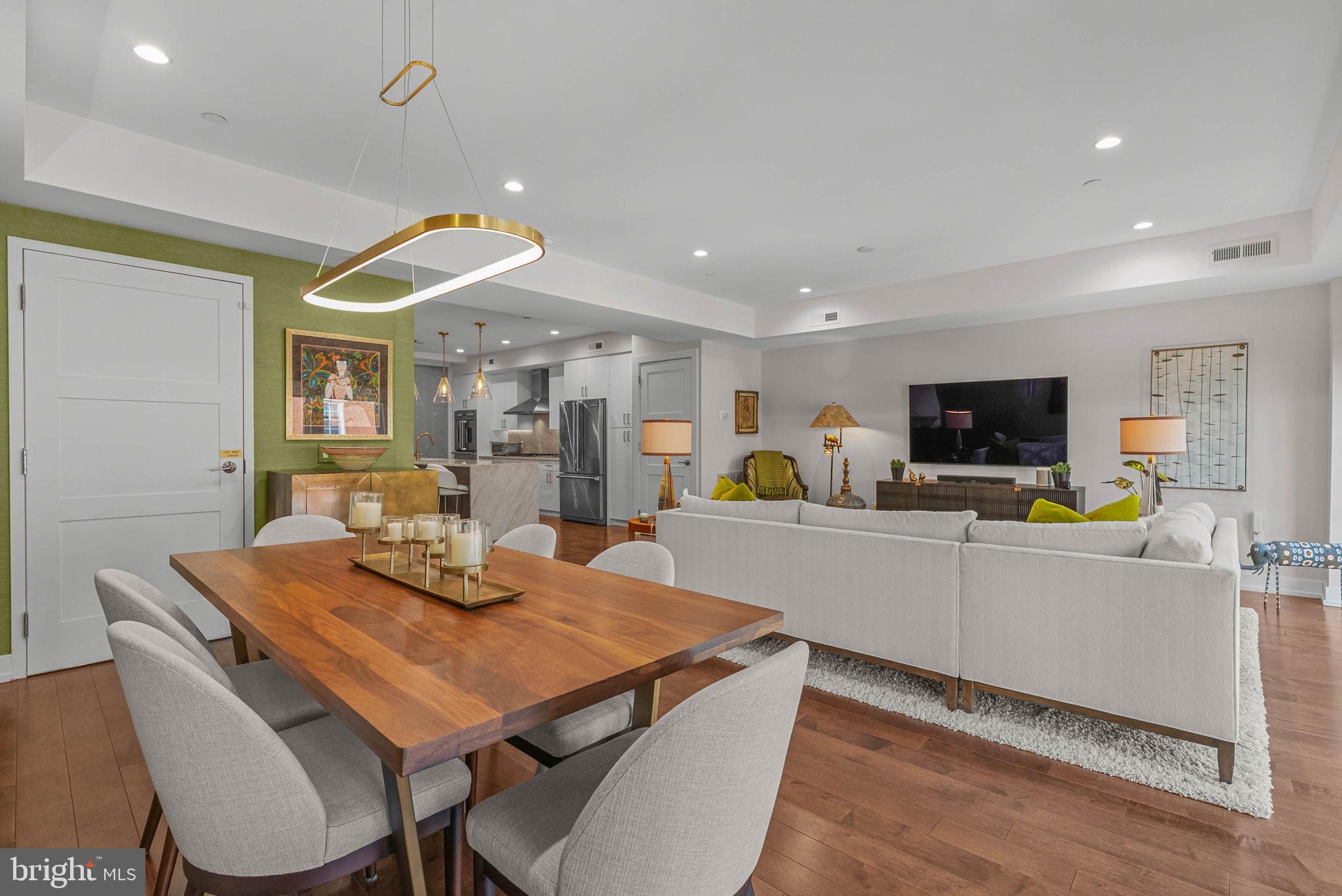 262 South 16th Street, Unit 4 Philadelphia, PA 19102 - Photo 2 of 30