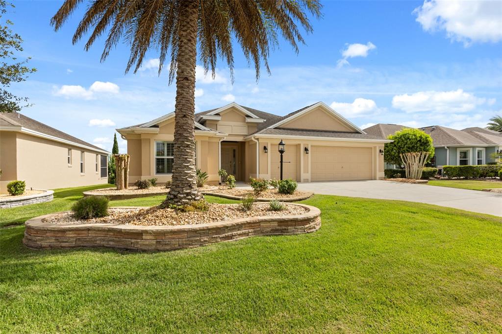 842 Pickett Road The Villages, FL 32163 - Photo 2 of 38