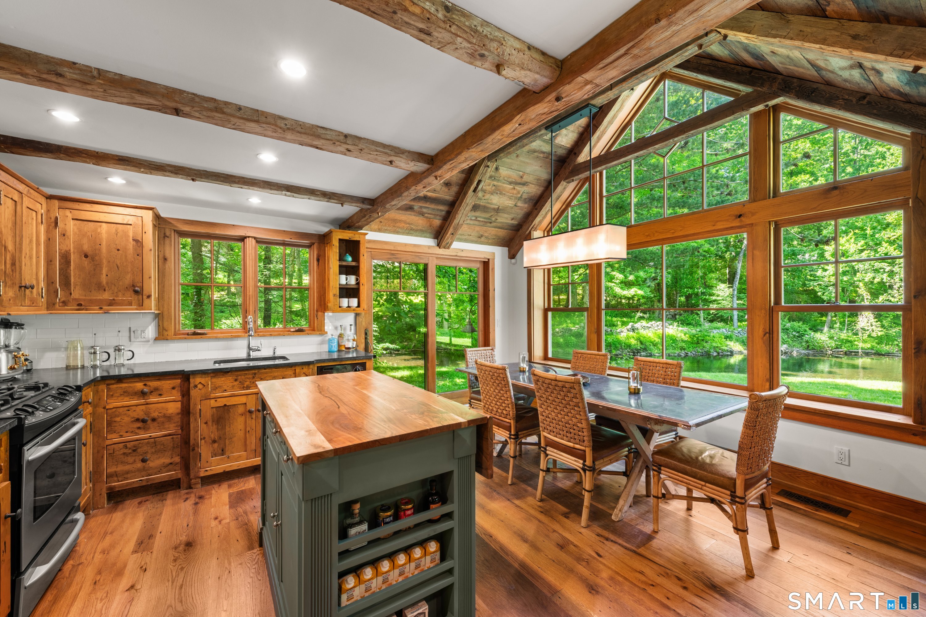 286 Lyons Plain Road Weston, CT 06883 - Photo 15 of 24
