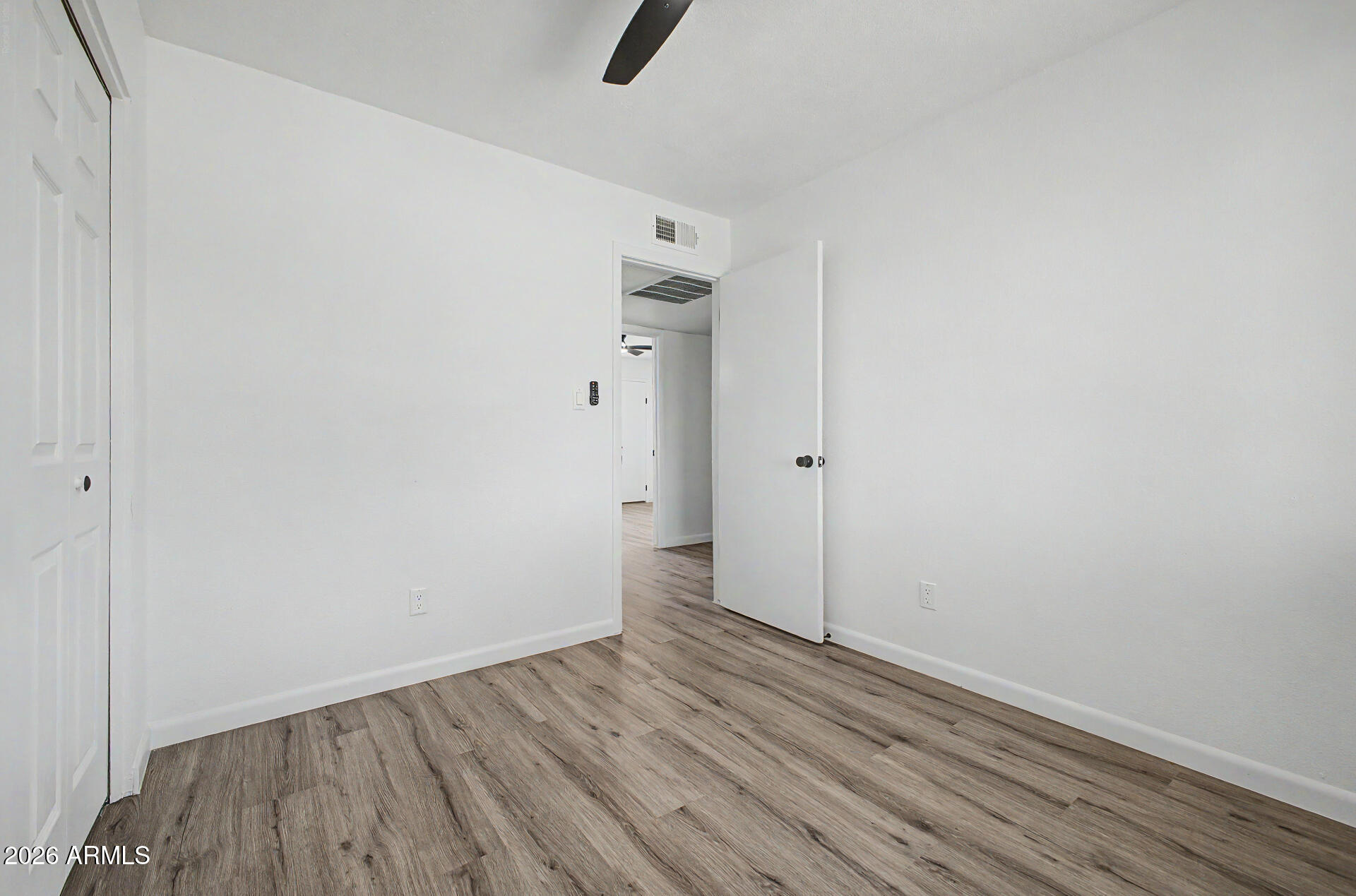 913 West St John Road Phoenix, AZ 85023 - Photo 25 of 34 IMG_1322