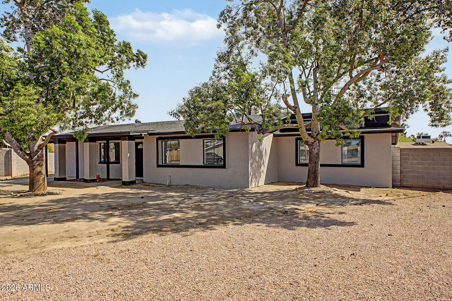 913 West St John Road Phoenix, AZ 85023 - Photo 6 of 34 IMG_1350