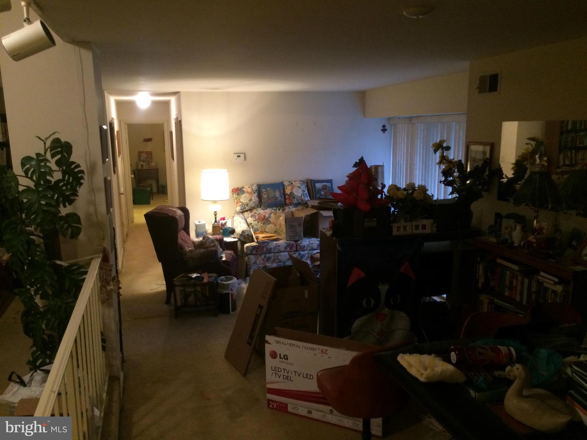 15714 Dorset Road, Unit 102 Laurel, MD 20707 - Photo 5 of 12 Living Room