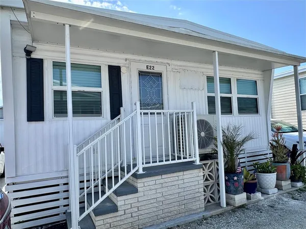 $310,000 | 3710 Gulf Of Mexico Drive, Unit E22, Longboat Key, FL 34228