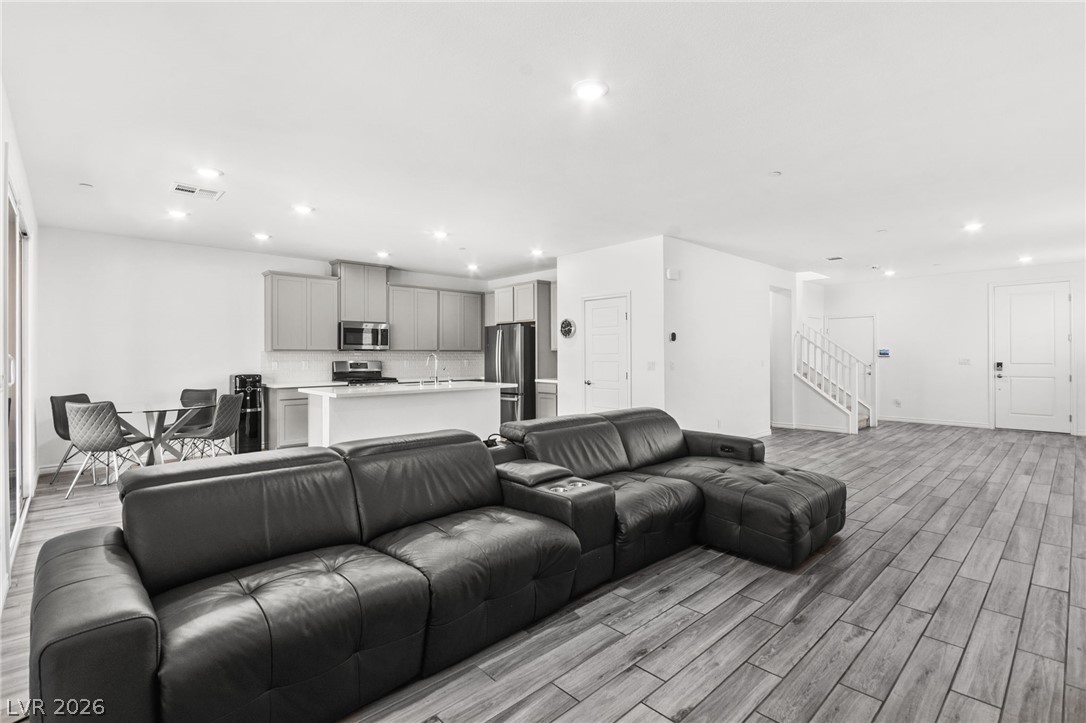 186 Viento Ridge Street Henderson, NV 89012 - Photo 14 of 75 Gallery Image 14