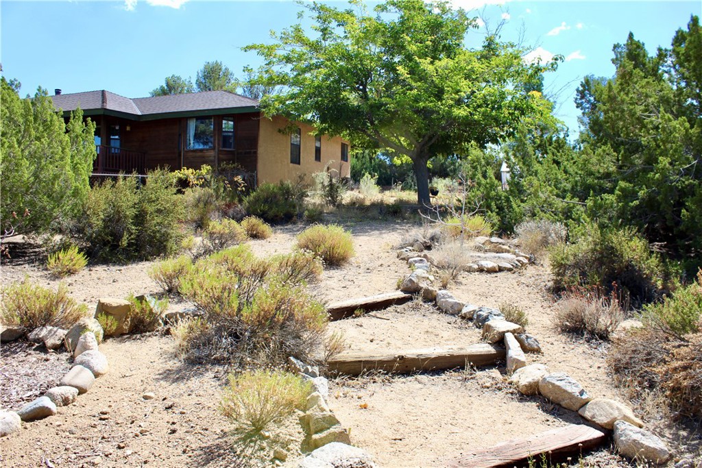945 Nielson Road Pinon Hills, CA 92372 - Photo 42 of 51 Gallery Image 42