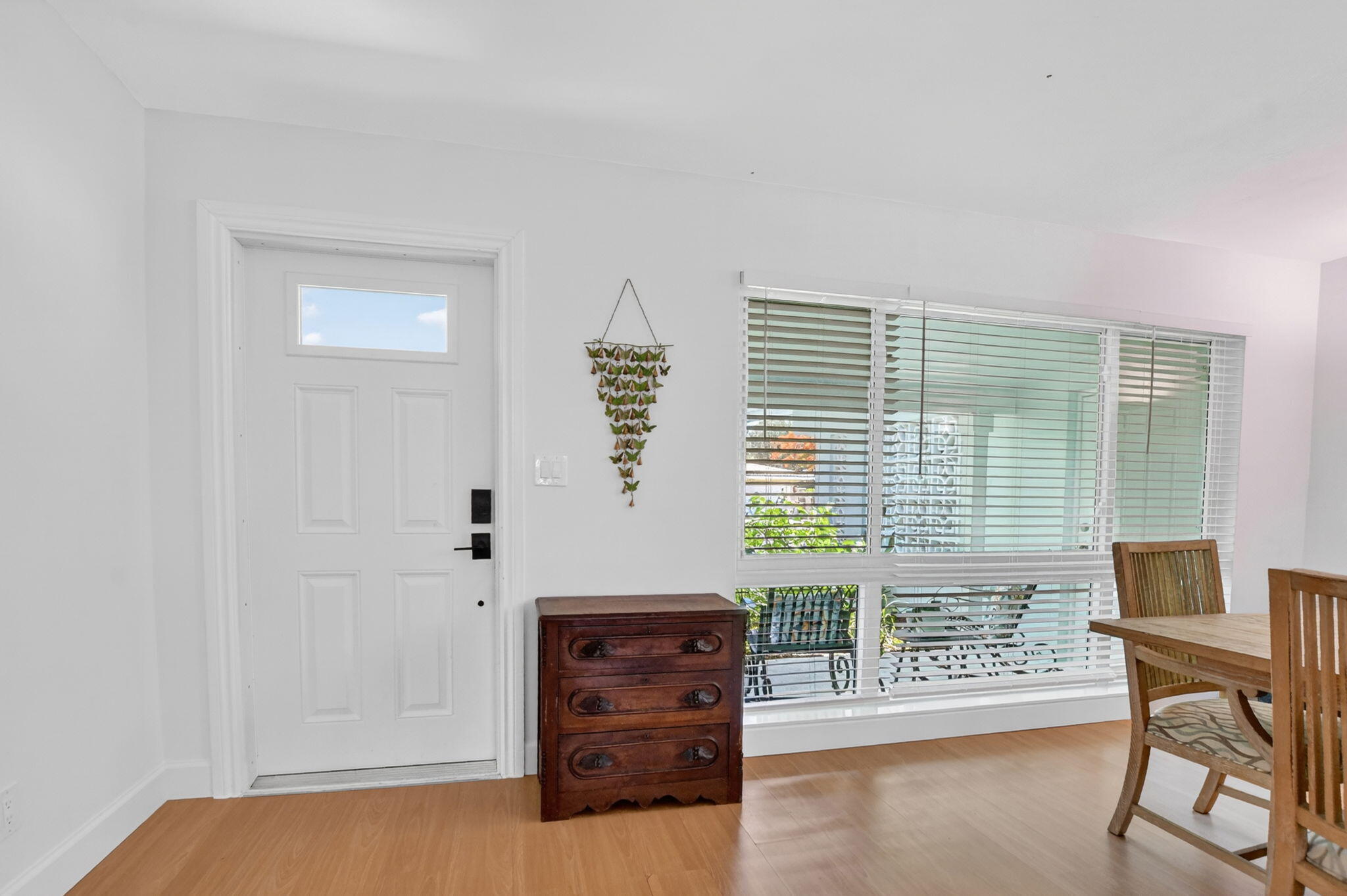 807 Southwest 3rd Street Boca Raton, FL 33486 - Photo 7 of 49 7-web-or-mls-DSC_99999 (379)
