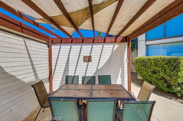 a view of building with an outdoor space