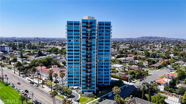 $1,010,000 | 2999 East Ocean Boulevard, Unit 120, Long Beach, CA 90803