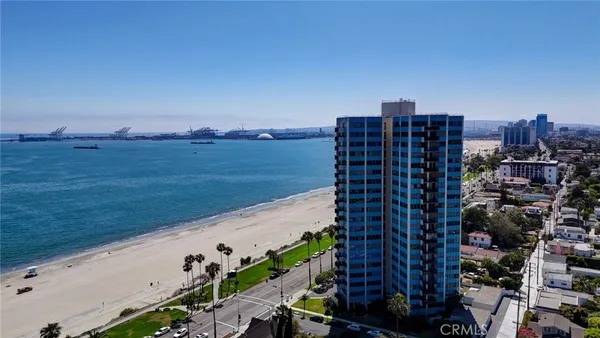 $1,010,000 | 2999 East Ocean Boulevard, Unit 120, Long Beach, CA 90803